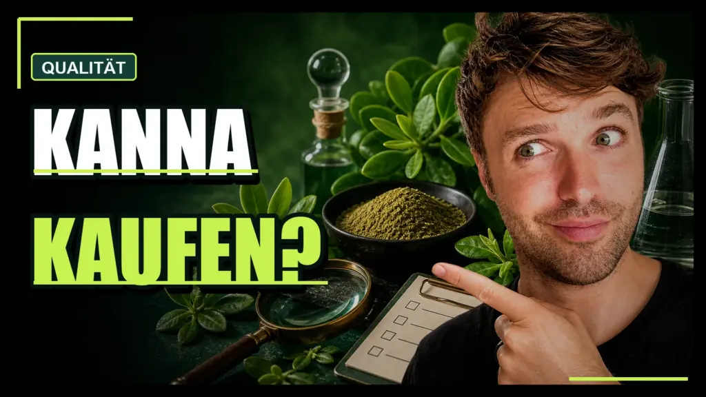Simon zeigt auf Kanna-Pulver, Lupe und Qualitätscheck zum Thema Kanna kaufen